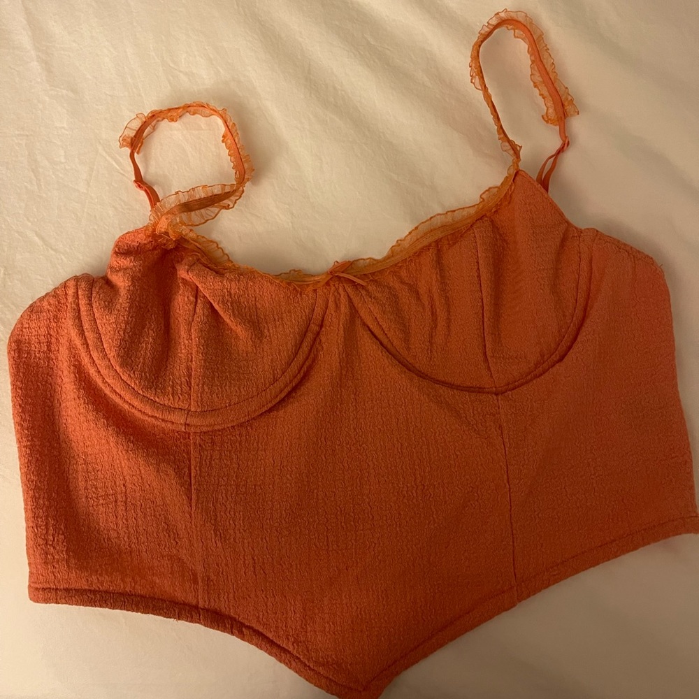 Orange tank - Picture 2 of 3
